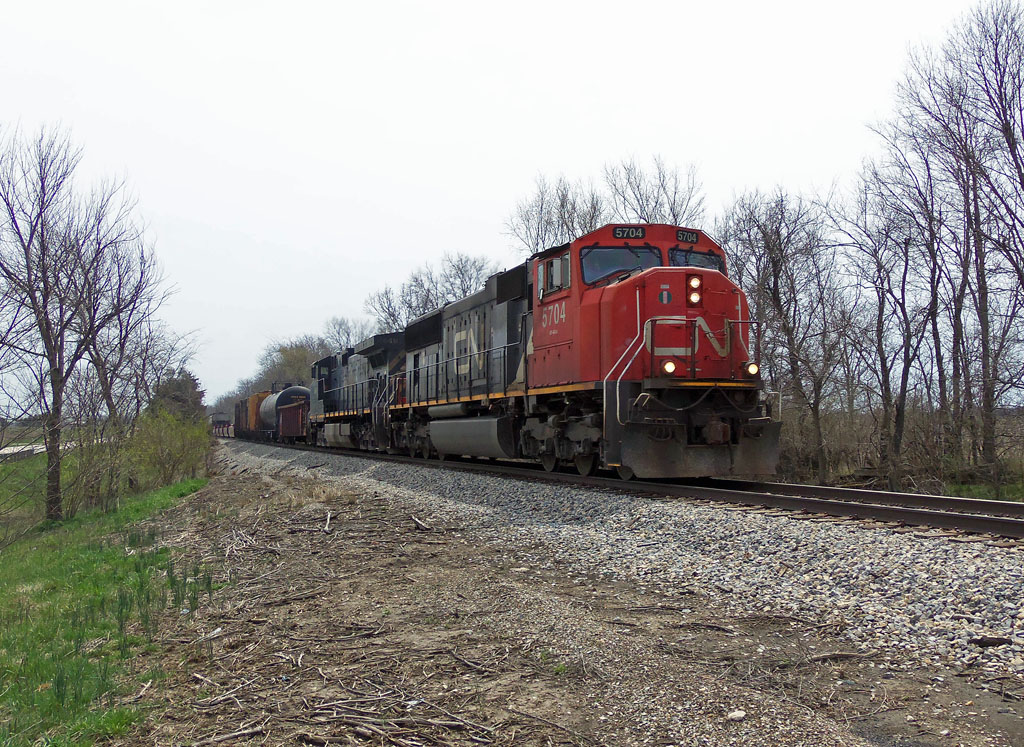 CN 5704